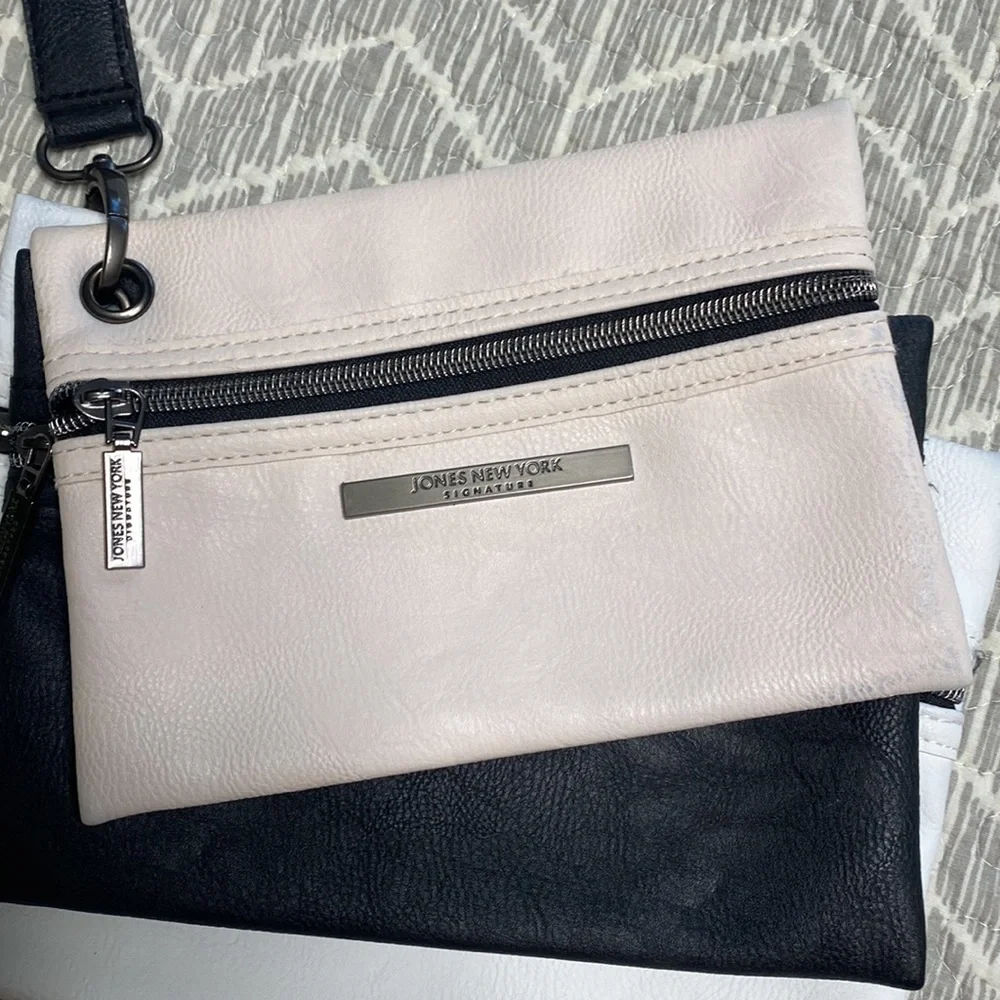 Jones New York 4pc Interchangeable Wristlet set blush, black, white Vegan leathr - Picture 3 of 9